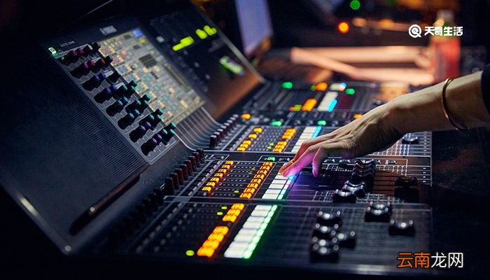 为什么录音里的声音跟自己的声音不一样 录音里的声音跟自己声音不一样的原因