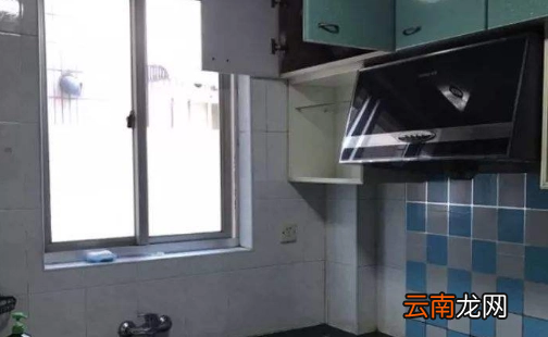 开油烟机要不要关窗户和门，使用抽油烟机时要不要关闭门窗