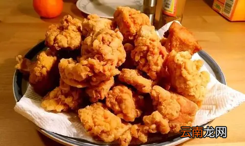 炸鸡裹粉和面包糠有什么区别，面包糠和煎炸粉有什么区别呢