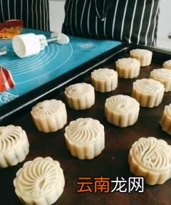 广式月饼需要烤吗,广式月饼烤多长时间