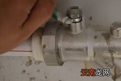 地暖不热怎么放水才能热，地暖进水不热怎么放水才能热起来