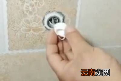 水管断丝怎么取出