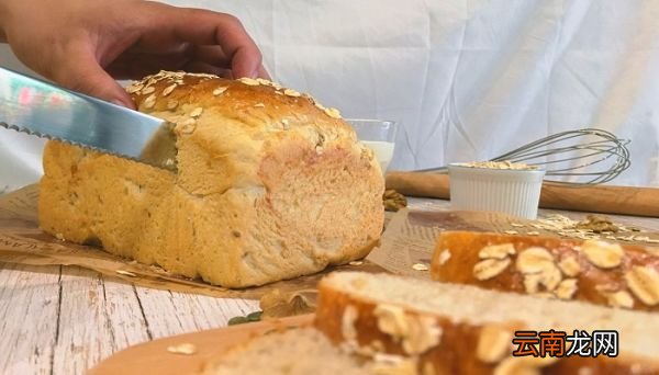 蒸面包不盖保鲜膜行吗 蒸面包没裹上保鲜膜可以吗