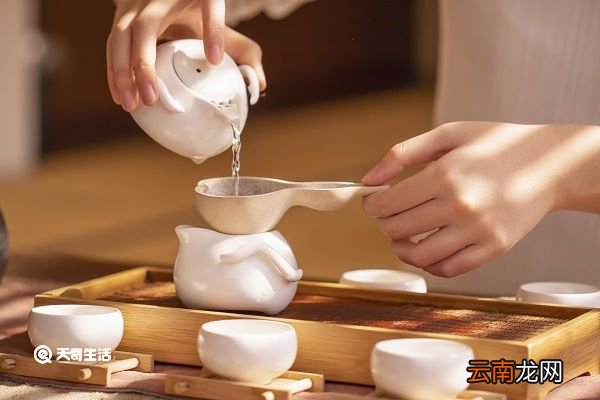 冬瓜薏米茶的功效 冬瓜薏米茶的功效与作用