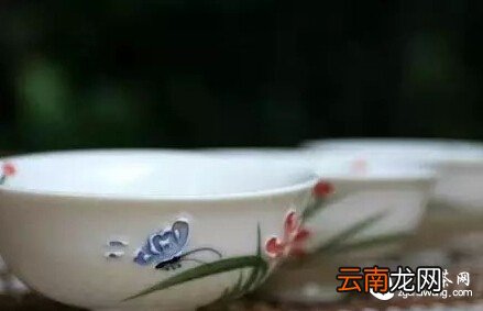 茶与智慧，茶与欲望。茶中智慧,茶人自知!
