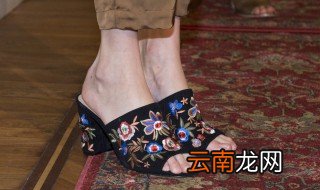 自动洗衣机可以洗鞋子吗 海尔全自动洗衣机可以洗鞋子吗