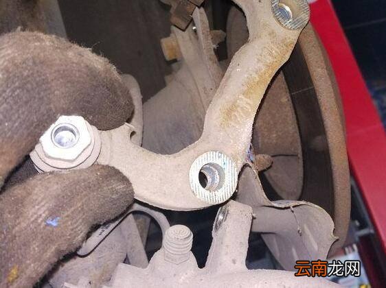 标致307后轮轴承更换教程是什么