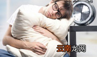 抱枕可以用洗衣机洗吗，毛绒抱枕可以用洗衣机洗吗