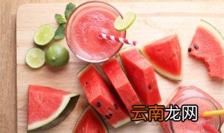 西瓜切半放入冰箱保鲜放几天 西瓜切半能放冰箱几天