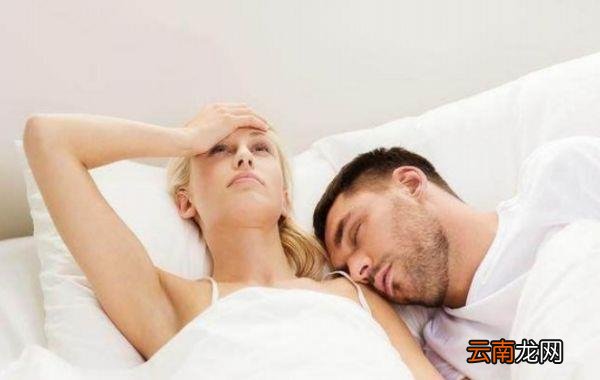 男人放不下一个女人的表现 男人分手还爱你有哪些表现