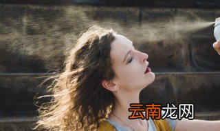 用防晒气垫可以补涂防晒霜吗 用防晒气垫能不能补涂防晒霜