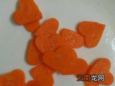 胡萝卜怎么切爱心形状