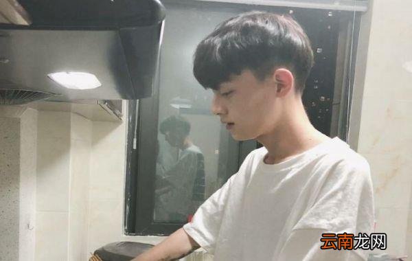 怎么试探一个男人是否喜欢你 怎么试探他喜不喜欢你