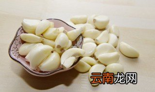 大量囤大蒜怎样储存不发芽 大蒜怎么储存
