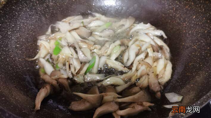 青菜炒蘑菇怎么做好吃