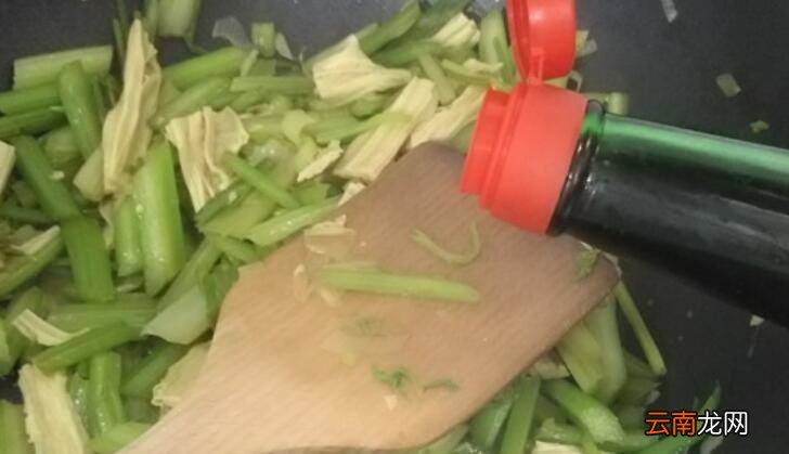 芹菜腐竹怎么炒