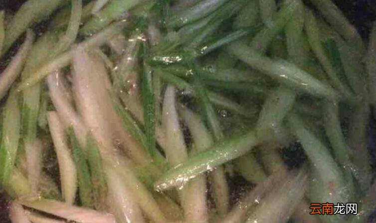 芹菜素炒怎么做好吃