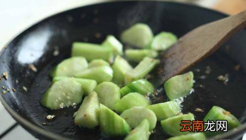 丝瓜炒肉怎么做好吃