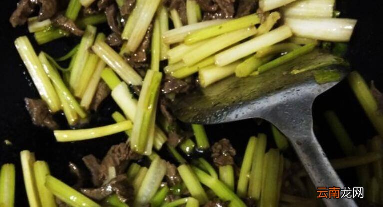 芹菜炒牛肉怎么炒好吃
