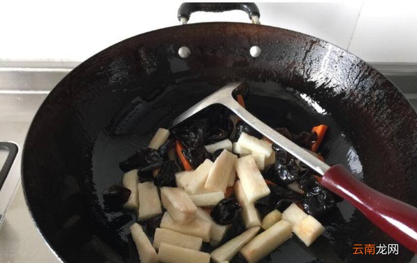 山药胡萝卜木耳怎么炒