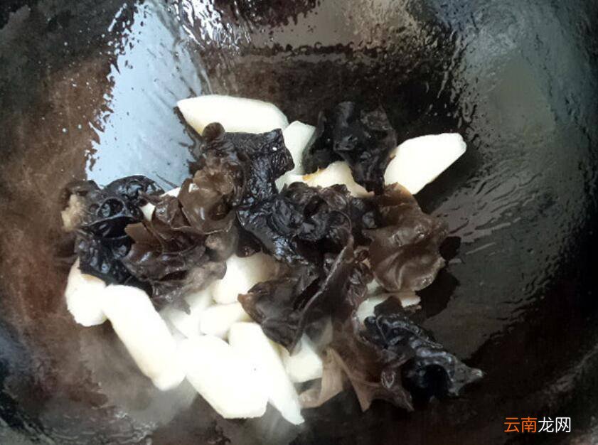 山药炒木耳怎么做