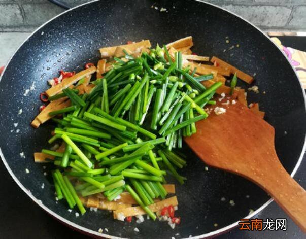 韭菜花怎么炒好吃