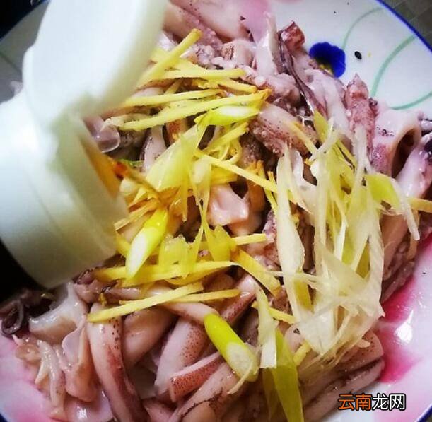 韭菜炒鱿鱼怎么炒