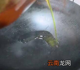 皮蛋怎么炒好吃