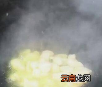 皮蛋怎么炒好吃