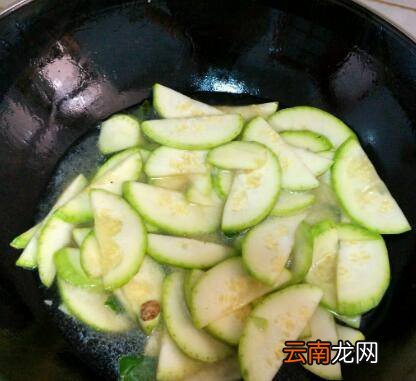 清炒西葫芦怎么炒好吃
