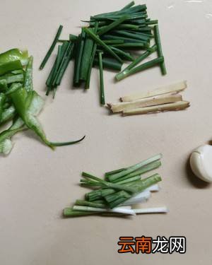 蘑菇炒油菜