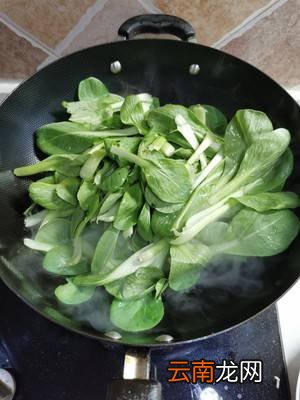 蘑菇炒油菜