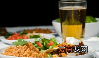 啤酒打开了隔夜还能喝吗 啤酒打开了隔夜还能不能喝