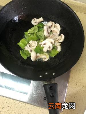 蘑菇炒肉片怎么炒好吃