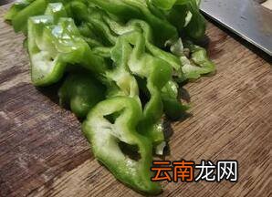 鸡爪炒辣椒怎么做