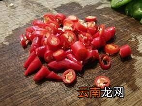 鸡爪炒辣椒怎么做