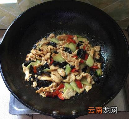 鸡胸肉怎么炒好吃
