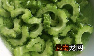苦瓜用盐水泡多久见效 苦瓜用盐水泡多久