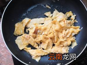 木耳鸡蛋胡萝卜怎么炒