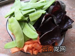木耳鸡蛋胡萝卜怎么炒