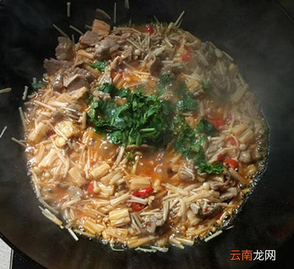 金针菇和肉怎么炒好吃