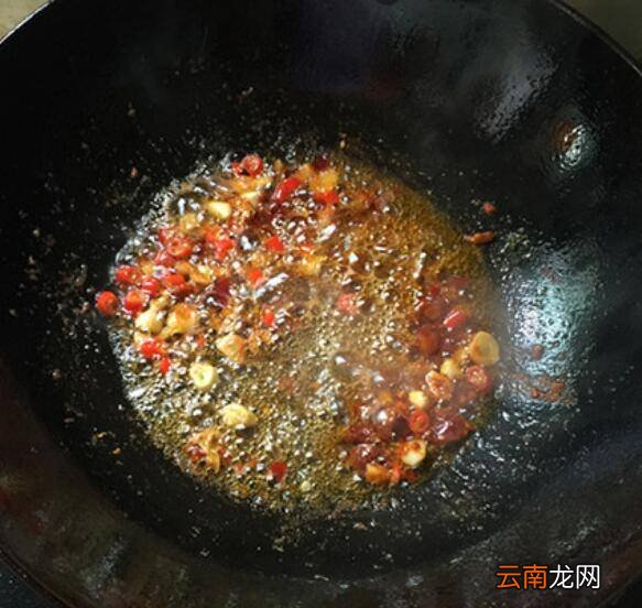 金针菇和肉怎么炒好吃