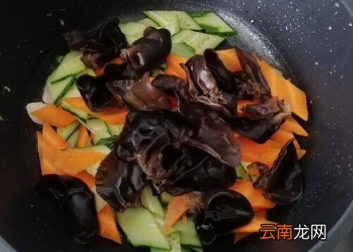 木耳黄瓜怎么炒好吃