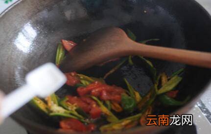 藕条怎么炒好吃