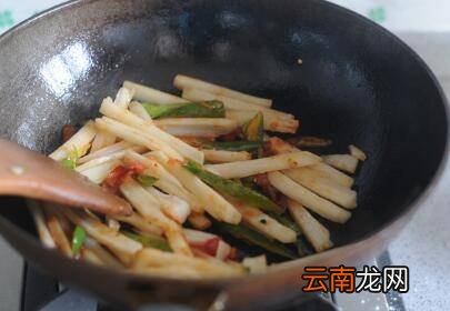 藕条怎么炒好吃