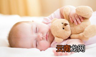 小孩睡觉全黑好还是微光好 小孩睡觉全黑好还是微光好呢