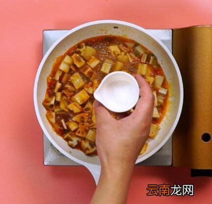 藕丁怎么炒脆