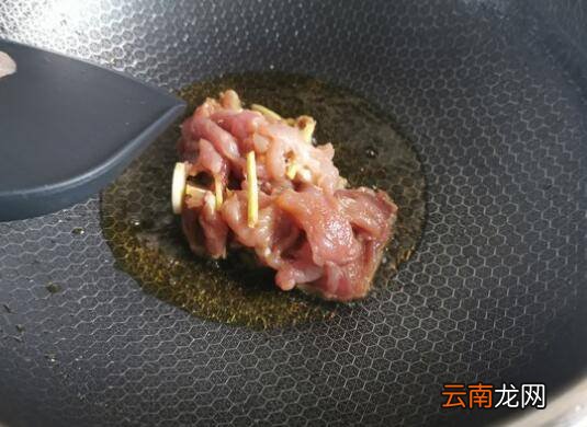 木耳炒肉丝怎么做