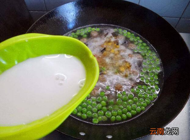 鸡肉怎么炒不粘锅