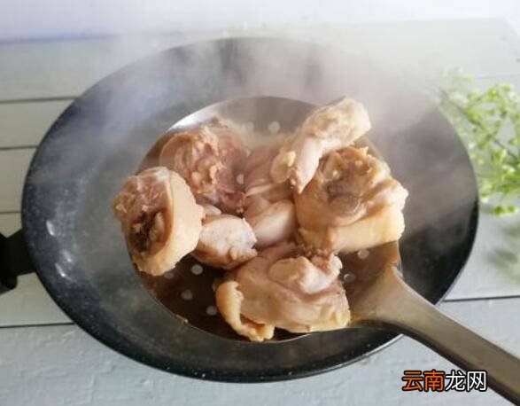 鸡肉怎么炒不粘锅